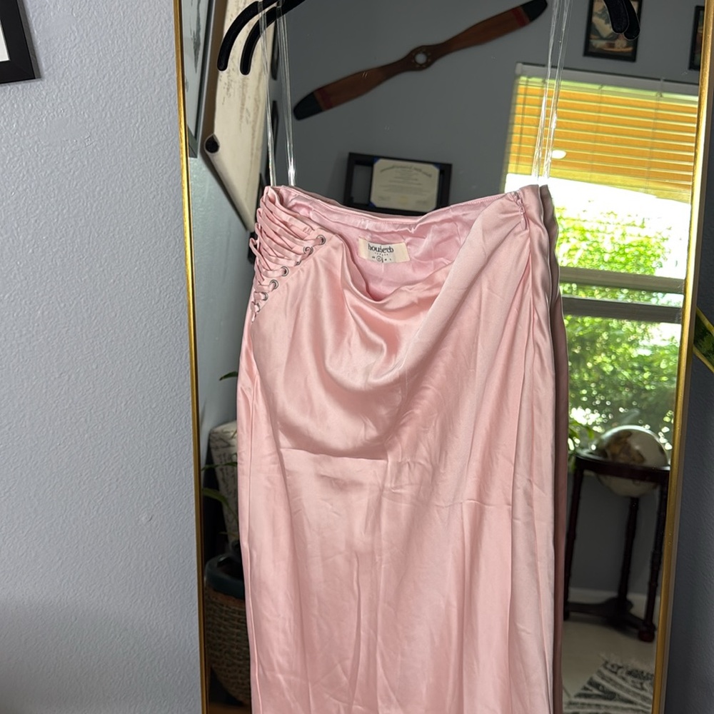 House of CB 'Guiliana' Ballerina Pink Satin Maxi Skirt NWOT - Picture 5 of 6